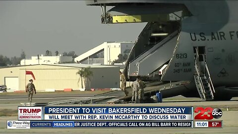 Air force plane lands at Meadows Field Airport