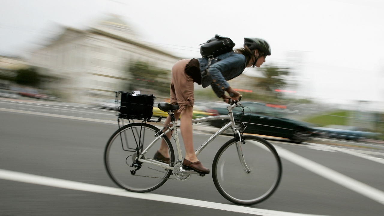 NTSB Recommends That All States Require Cyclists To Wear Helmets