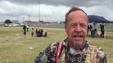 SOUTH AFRICA - Cape Town - Kite Festival in Heideveld (Video) (wtd)