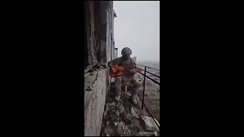 Russian soldier singing: привет сестрёнка