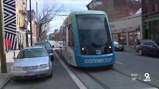 Streetcar fare battle between mayor, city council heats up