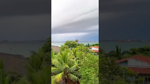 Nuvens carregadas em Vila Velha 🌧
