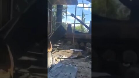 Hangar with two destroyed Ukrainian self-propelled guns in Lisichansk