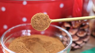 How to make homemade gingerbread spice mix