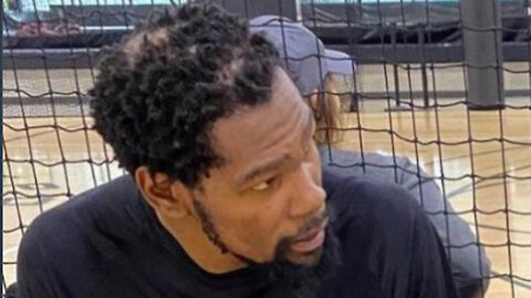 Kevin Durant Gets Trolled After Photo Of His GIANT Bald Spot Goes Viral: "KD Going Bald Like LeBron'