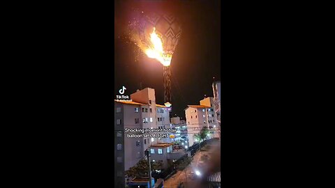 Hot Air ballon sets a house on fire 🔥