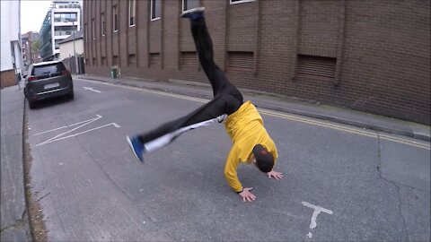 Escape the boredom - Jumps in the city - Parkour Freerun and Tricking athlete