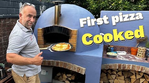 "Build a Pizza Oven in Just 10 Minutes" #pizza #pizzaoven #pizzalover