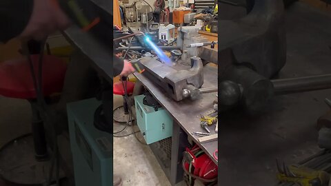 GIANT VISE-Welding up a cracked slide - Columbian 608 vise repair for a customer Nickel 99 #welding