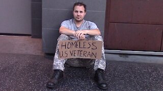 Social experiment: Homeless veteran sits alone asking for help