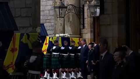 The Queen's coffin has arrived at the Palace of Holyroodhouse in Edinburgh