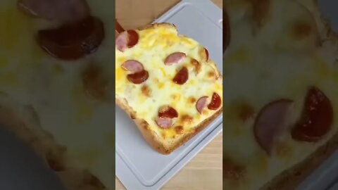 Easy Bread Pizza 🍕#shorts #Shorts #tiktok #pizza recipe