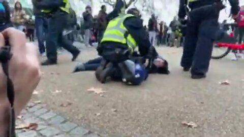 Anti Lockdown protest. #SaveOurRights Marble Arch St James park and all over london