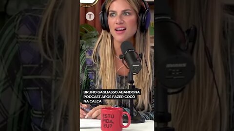 O ator Bruno Gagliasso pediu para sair de um podcast após perceber que cagou nas calças