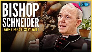 Faithful Catholics Crowd the Streets in Vienna's Rosary Rally