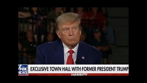 TRUMP❤️🥇SPECTACULAR INTERVIEW AT TOWN HALL IN IOWA💙🇺🇸🎙️⭐️