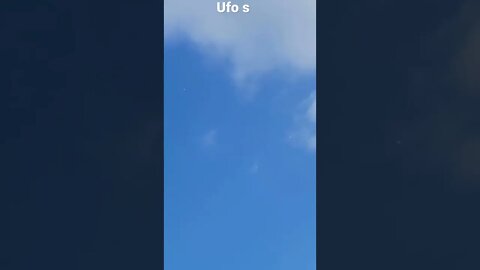 UFOs seem to be trending on Twitter and a lot of videos are being posted very interesting￼