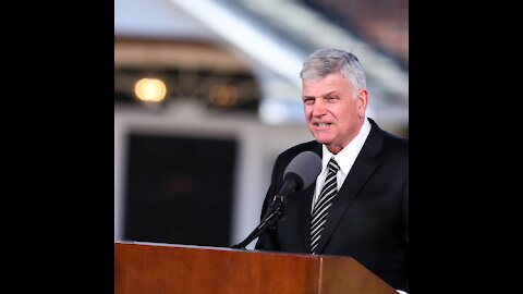Franklin Graham Says Vaccine Passport Microchip Is NOT The Mark Of The Beast 30th Dec, 2021