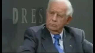 Helmut Schmidt | Man sollte sich nicht in die Angelegenheiten anderer Staaten einmischen. #Punkt