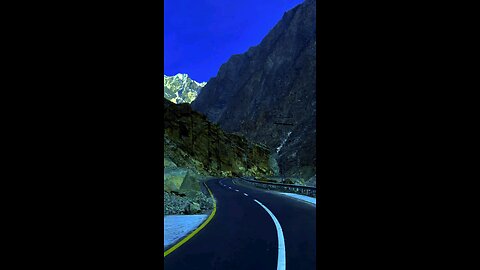 the beauty of the Karakoram highway Pakistan 🇵🇰🇵🇰