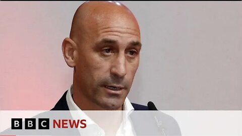 Luis Rubiales_ Calls for resignation over Jenni Hermoso kiss - BBC News