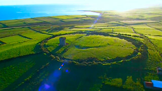 Lovely, dying Ireland: A beautiful version of The Wind that Shakes the Barley (Loreena McKennitt)