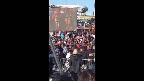 EV Heckler At Trump Rally In Wildwood, NJ #Tesla #ElonMusk #Libertarianism 🤖🧡