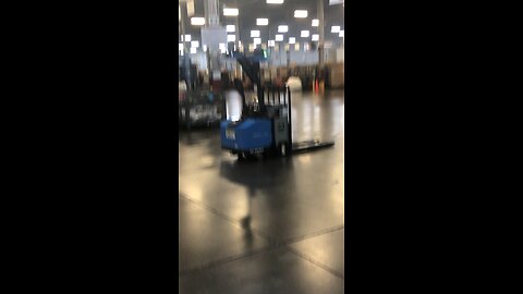 AI CONTROLLED FORKLIFT