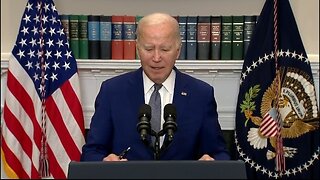 Biden Freezes Mid-Speech, Looks Awful