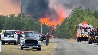 LOUISIANA - ENTIRE TOWN OF 1,000 RESIDENTS ARE UNDER MANDATORY EVACUATION DUE TO ANOTHER "WILDFIRE"