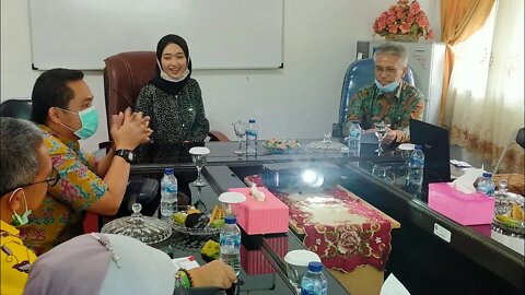 Plt Kadis Sosial Heryana Romdhony Terima Kunker Anggota DPD RI Jihan Nurlela