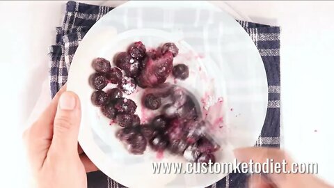 Keto Blueberry Cheesecake Parfait
