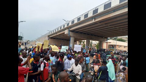 Youths protest in Kogi over ownership controversy of Dangote cement plant