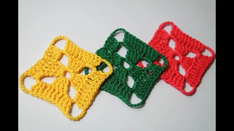 How to crochet simple square free written pattern in description