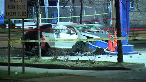 Young man and woman in their 20s killed in crash near 91st and Silver Spring