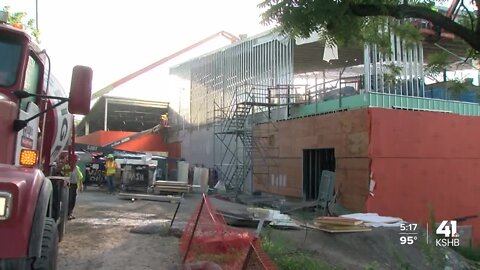 Sneak peek: Kansas City Zoo's new aquarium under construction