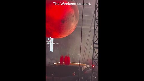 The Weeknd (concierto) Ceremonia satánica 01