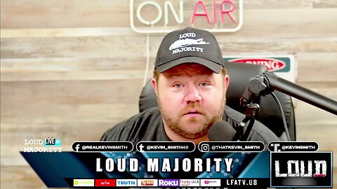 SO MANY NAKED PEOPLE IN NYC YESTERDAY - LOUD MAJORITY LIVE EP 240