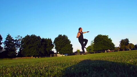 'Aussie Round' boomerang throwing with a 90 metre range 'Glover' boomerang.