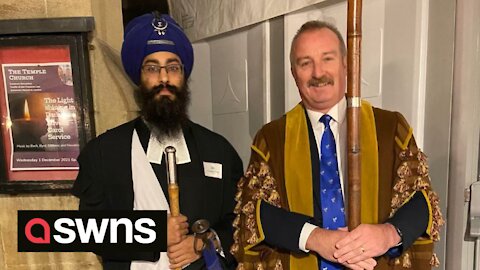 Inspiring moment Sikh man is called to the Bar - wearing his traditional Sikh robes