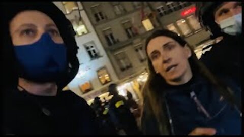 Stream 3: Bern Demo - Wissensgeist - Nicole Hammer wird abgeführt oder besser gesagt entführt