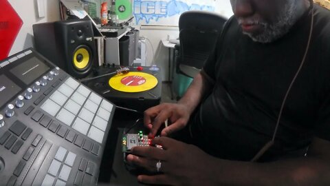 Dj Iceman (Big Boss Beatz) Messing With My PO-12 Rhythm And PT 01 Scratch