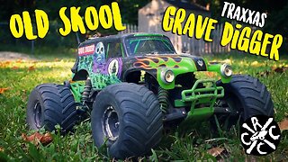 Old Skool Traxxas Grave Digger Slow Motion Bash