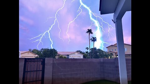 Thunderstorm Shuts Down Power for Thousands in Tucson