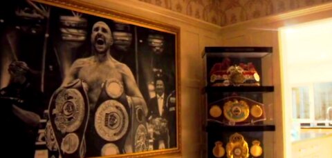 Tyson Fury´s House Tour and More