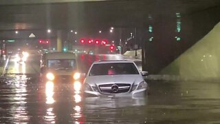 Severe Thunderstorm Warning in effect for Las Vegas by National Weather Service