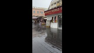 Dubai ren 🌨️🌧️☔️