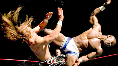 Shawn Michaels vs Shelton Benjamin RAW 5/2/05 Highlights