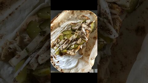 I'm makin' chicken shawarma! #chickenshawarma #shawarma #pita #wrap #chickenrecipe #beepbox
