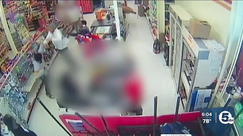 Man offers $100 to attack shoplifting witness in Akron store; 2 people oblige